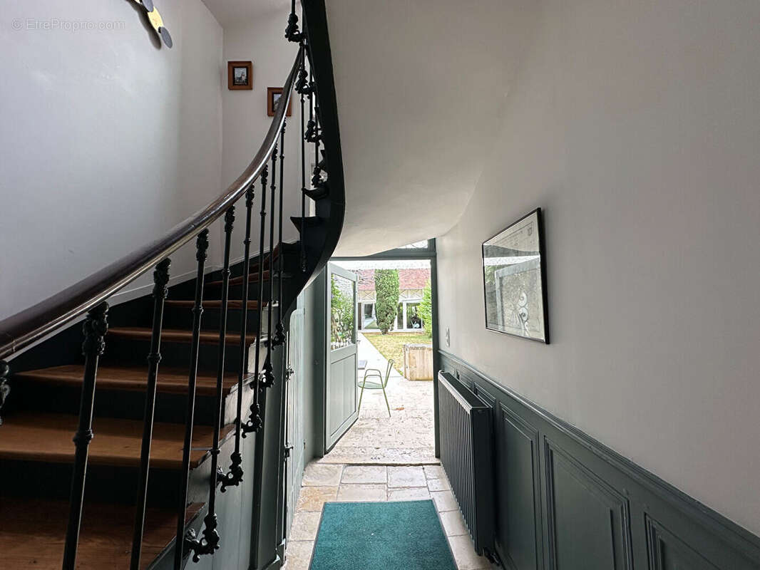 Maison 325m² à châteauroux - photo 4