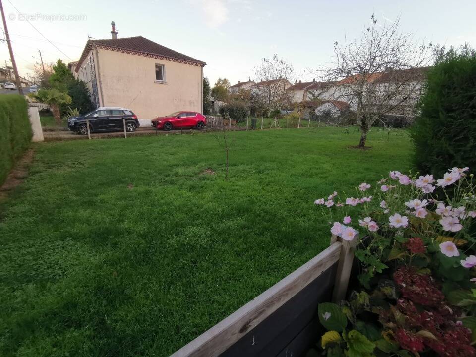 Terrain à PERIGUEUX
