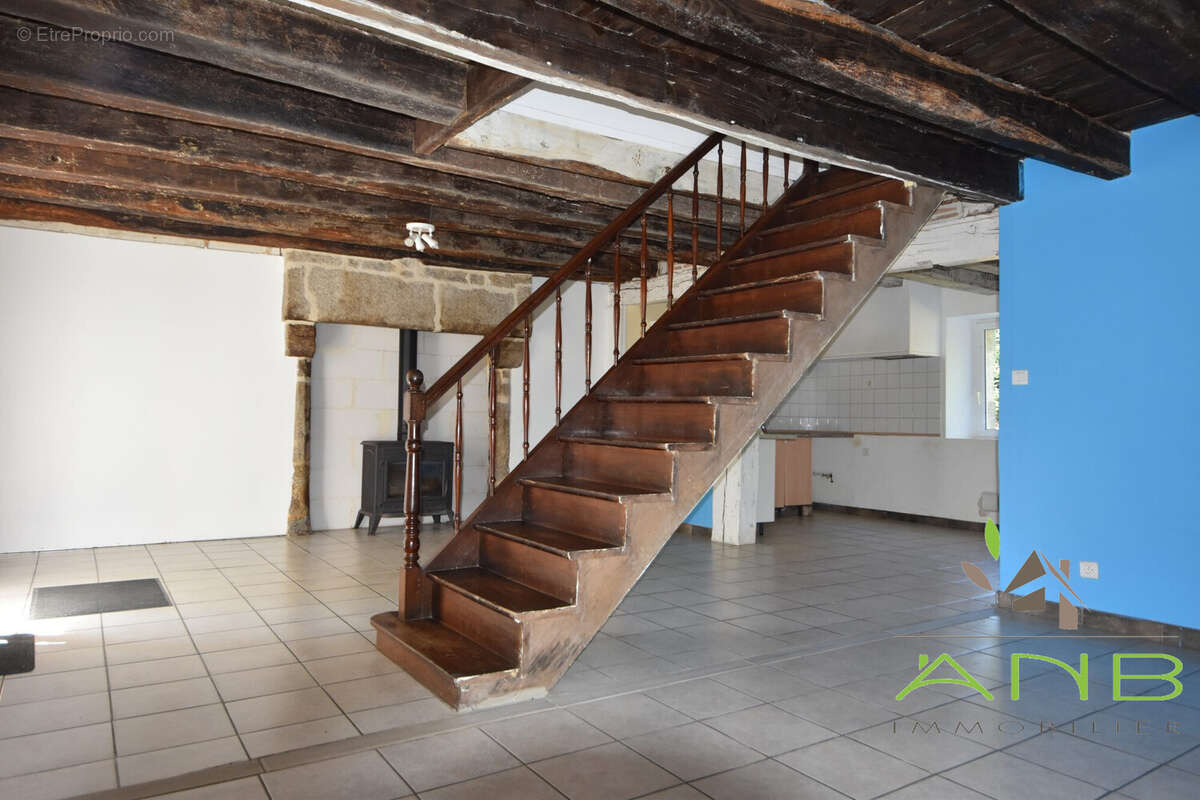 Maison à SAINT-ESTEPHE