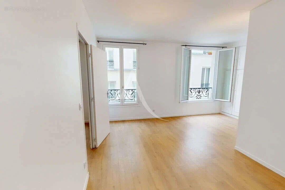Appartement à PARIS-11E