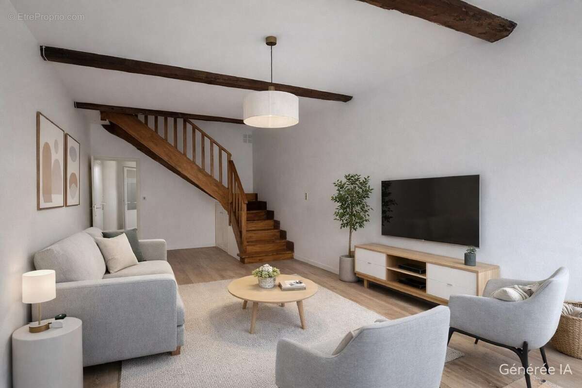Maison à MONTESQUIEU-VOLVESTRE