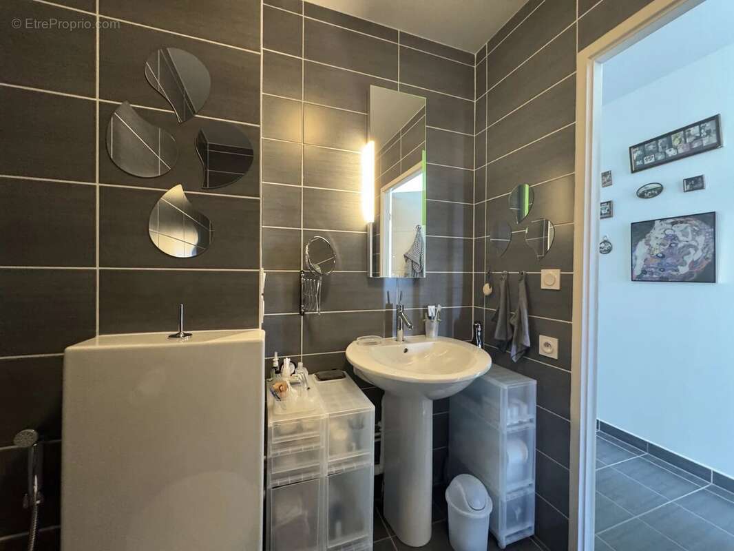 Appartement à NANDY