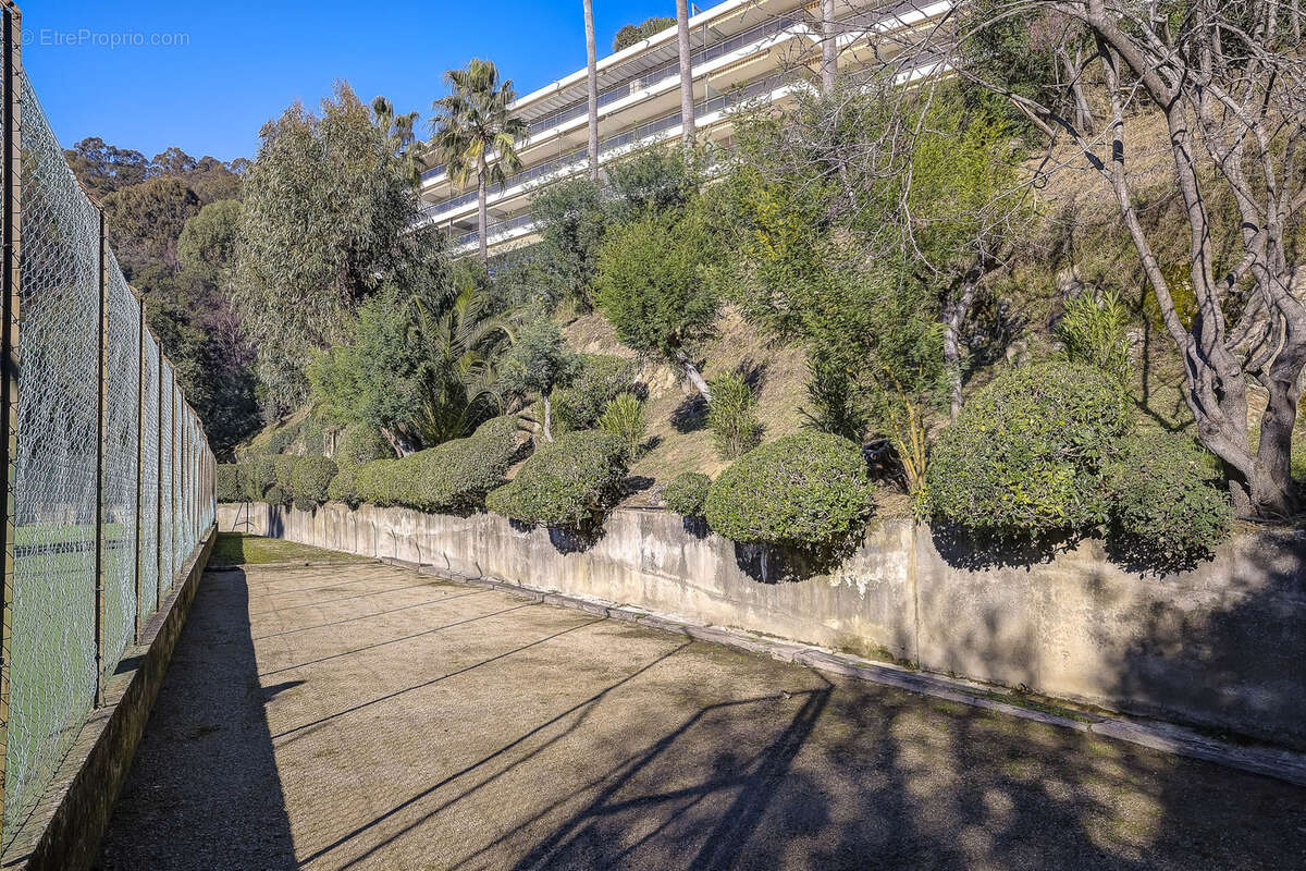 Appartement à VALLAURIS