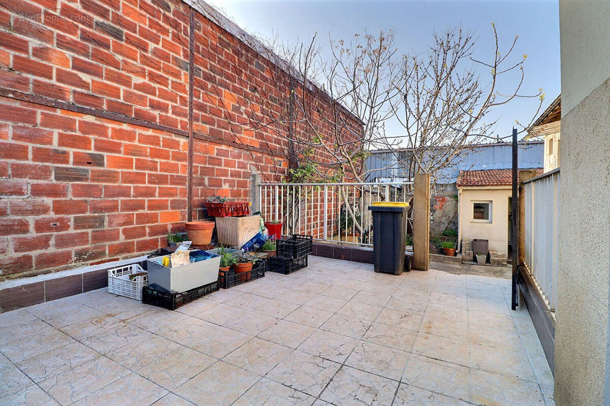 Maison 97m² à aubervilliers - photo 2
