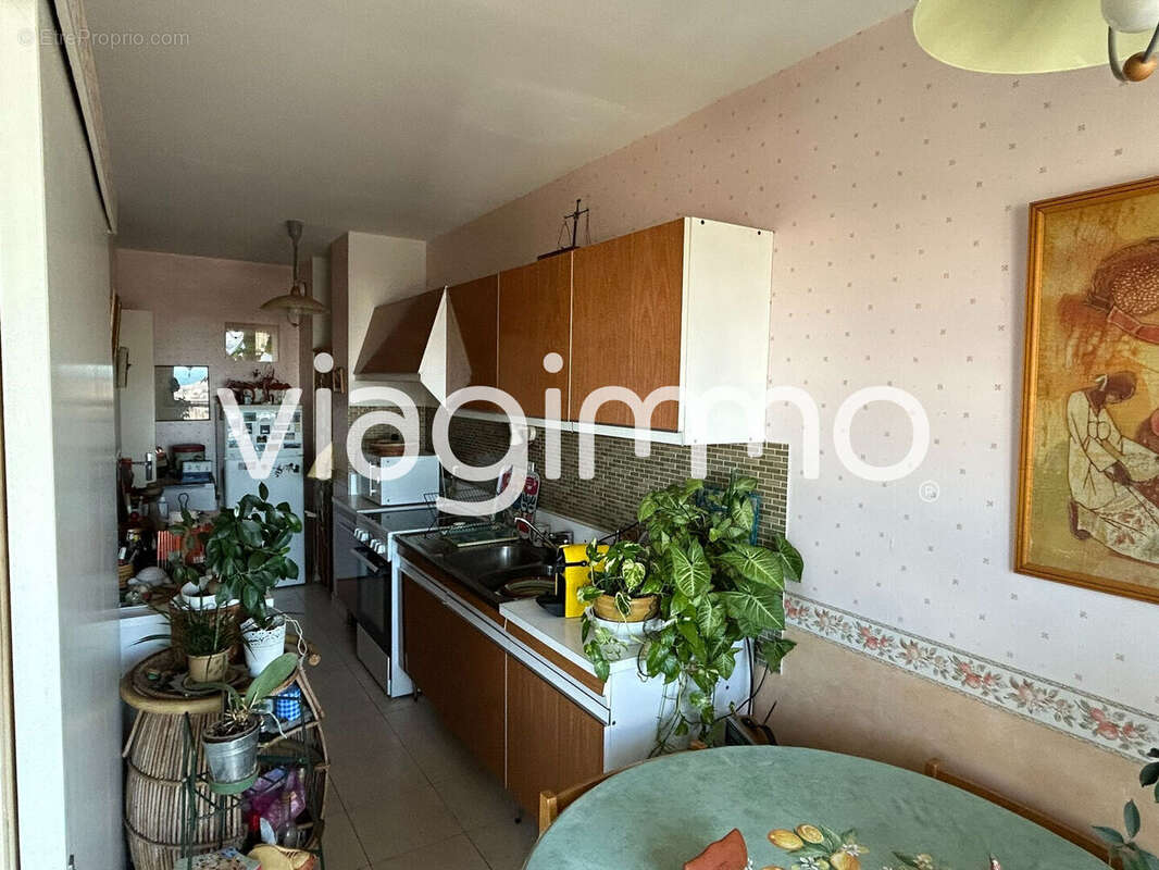 Appartement à MARSEILLE-9E