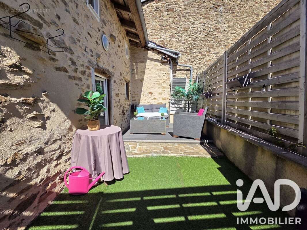 Photo 7 - Maison à SAINT-VICTURNIEN