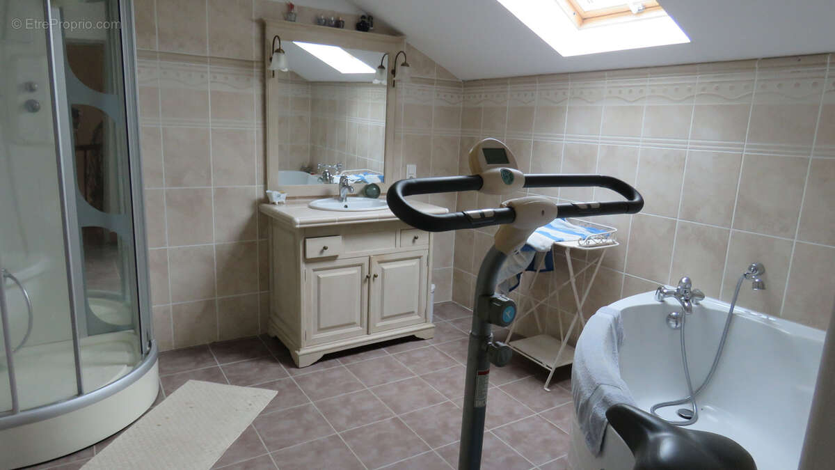 Maison à LANOUAILLE