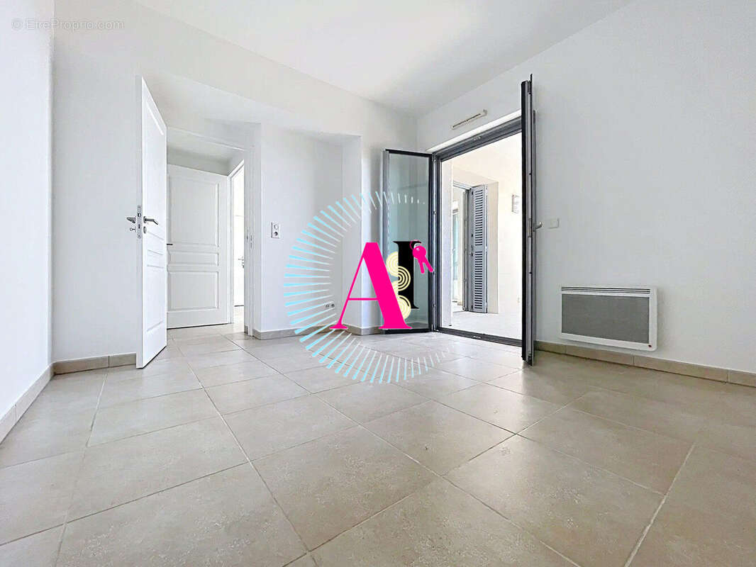Appartement 60 m² à Grasse  - photo 7