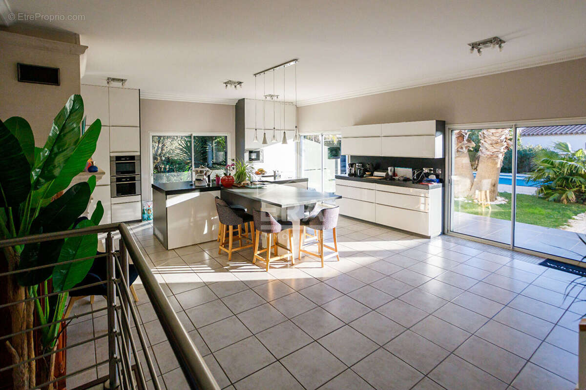 Maison 240m² à perpignan - photo 4