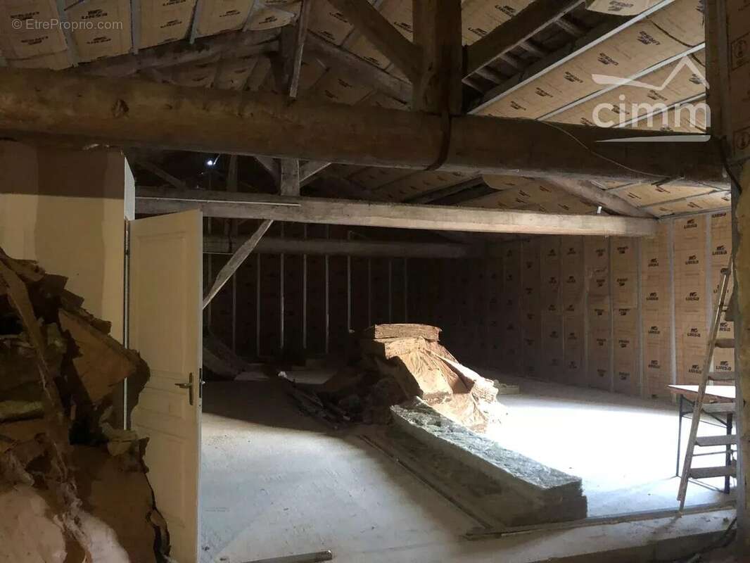 A VENDRE Maison de ville à rénover - photo 11