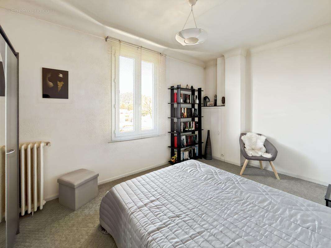 Maison à CHATEAU-ARNOUX-SAINT-AUBAN