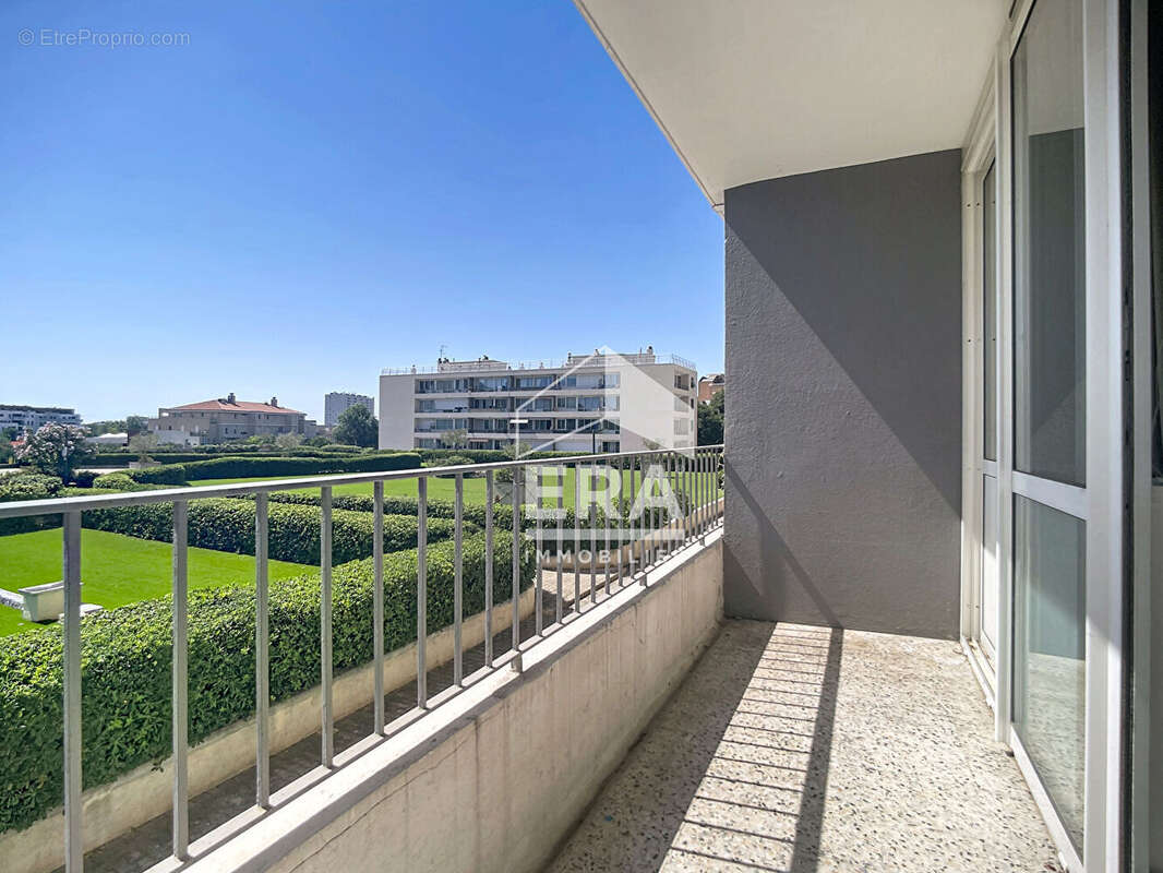 Appartement T3 54m² à vendre à Mazargues - MARSEILLE (13) 179 000 - photo 8