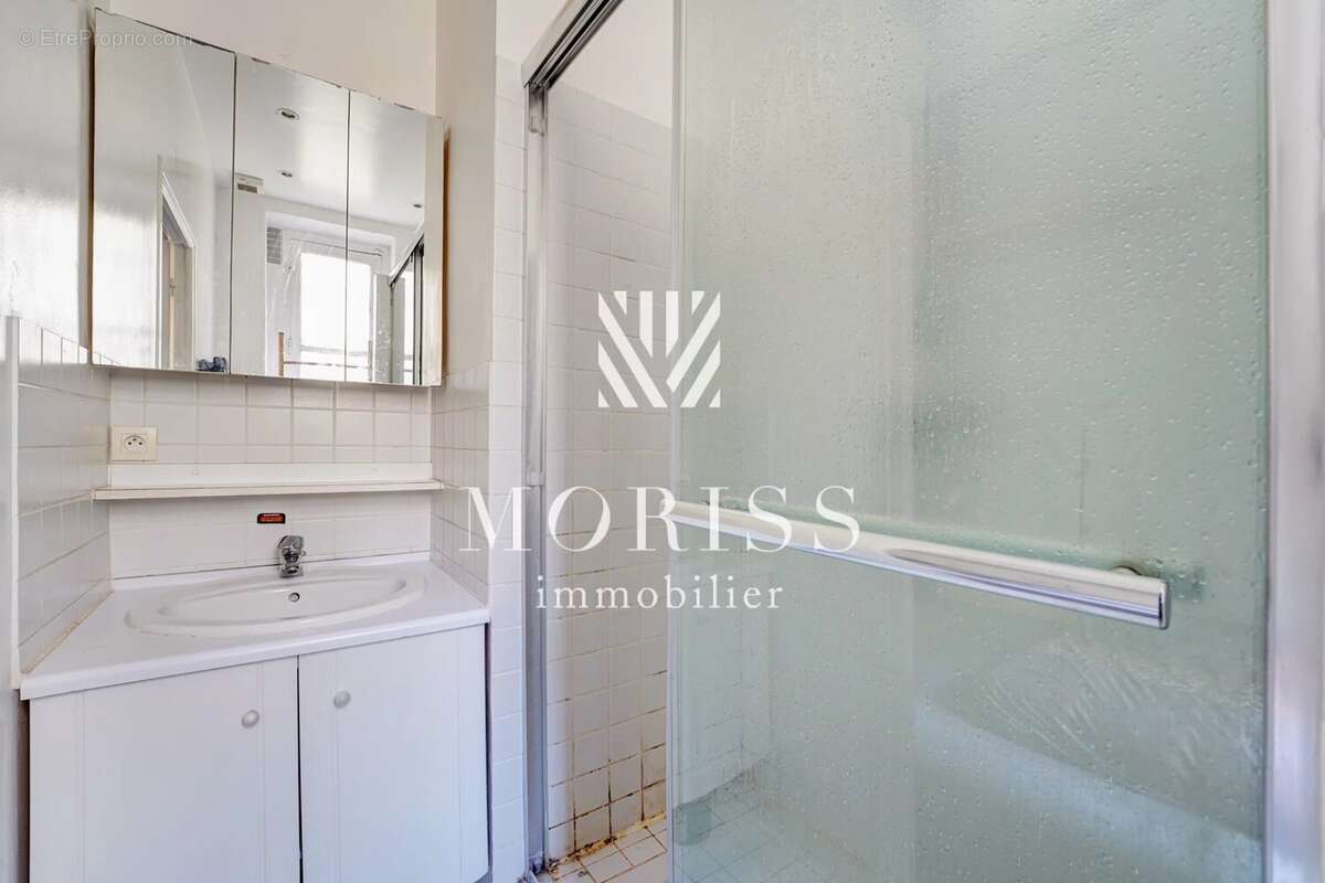 Appartement à PARIS-14E