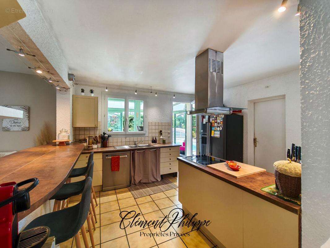 Maison à VILLEMOUSTAUSSOU