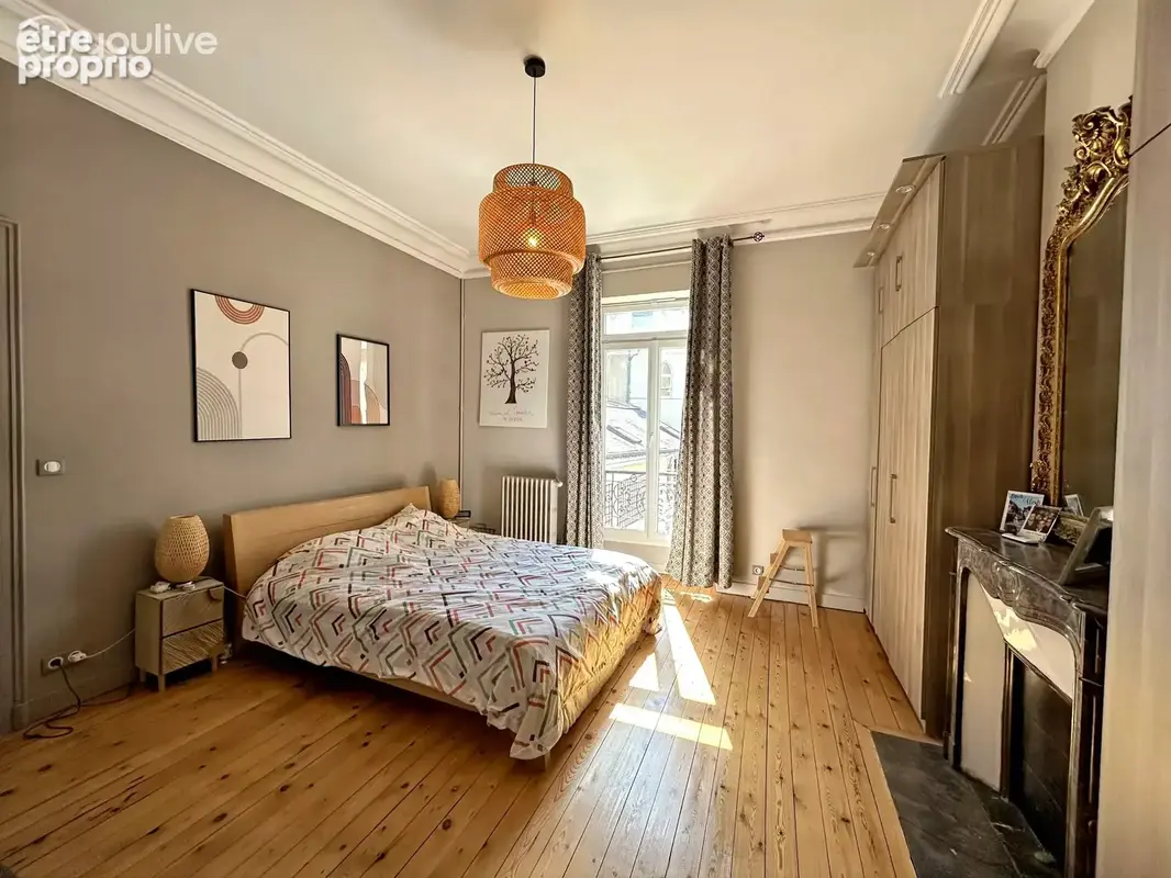 Maison bourgeoise avec terrasse et parking - photo 9