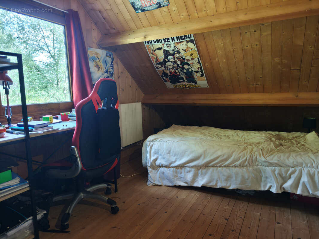 Maison à LA CHAPELLE-YVON