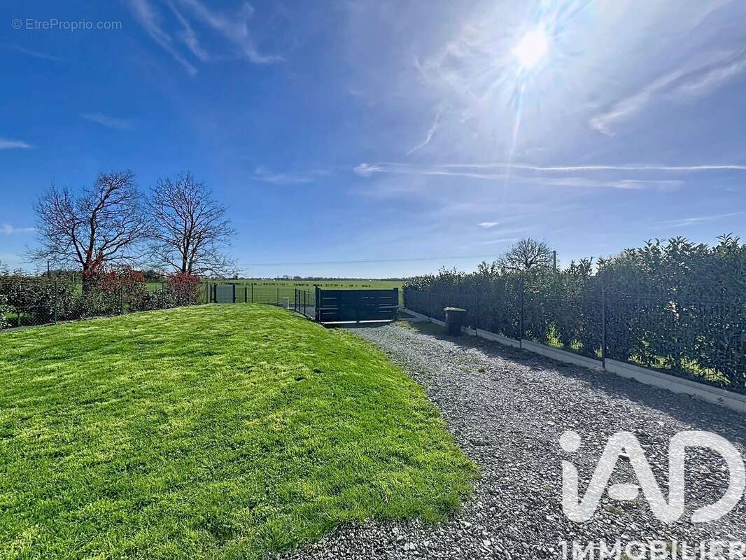 Photo 2 - Maison à QUINCAMPOIX