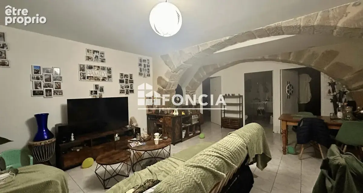 À Lamalou-les-Bains, appartement T3 de 67,25 m² en rez-de-chaussée avec garage - photo 2