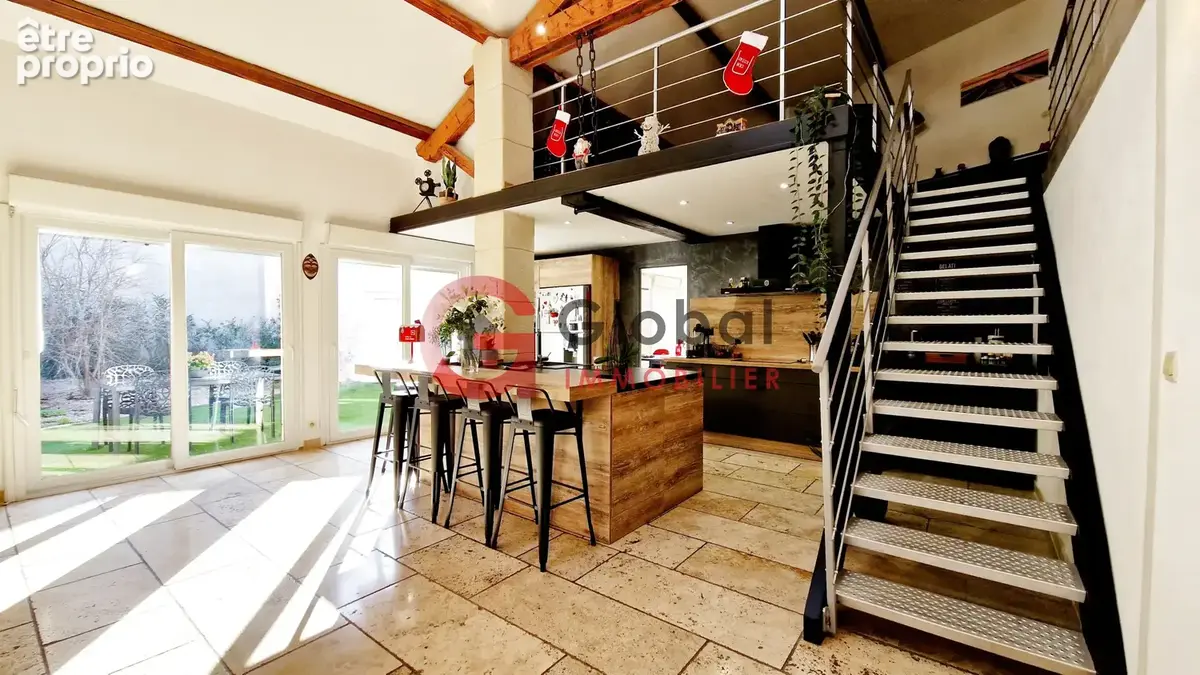 Maison / loft plain-pied avec jardin et parking + dépendance - photo 9