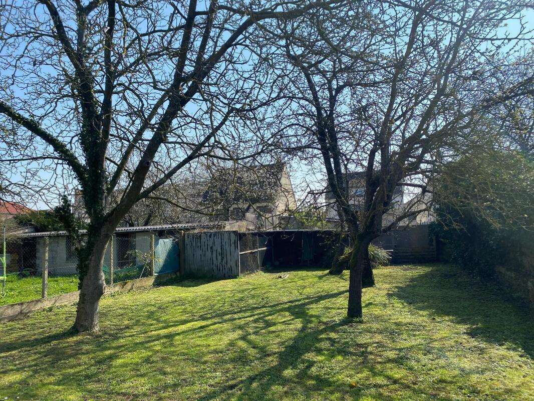 Maison à MONTATAIRE