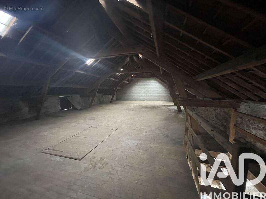 Photo 5 - Maison à VILLENEUVE-LA-GUYARD