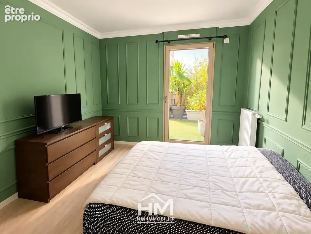 Saint-Maurice — À 5 minutes du RER A Joinville-le-Pont  Exclusivité — Appartement avec terrasse de 17 m2 - photo 4