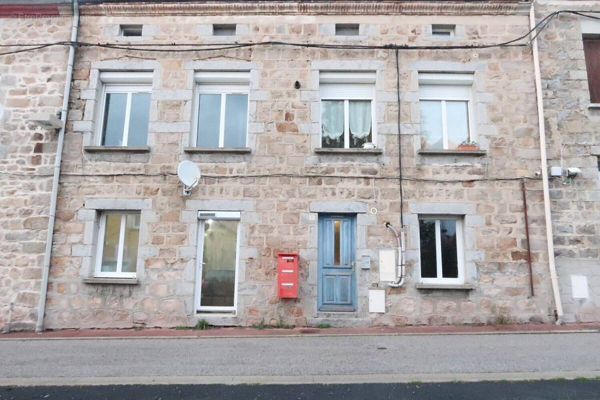 Appartement à SAINTE-SIGOLENE