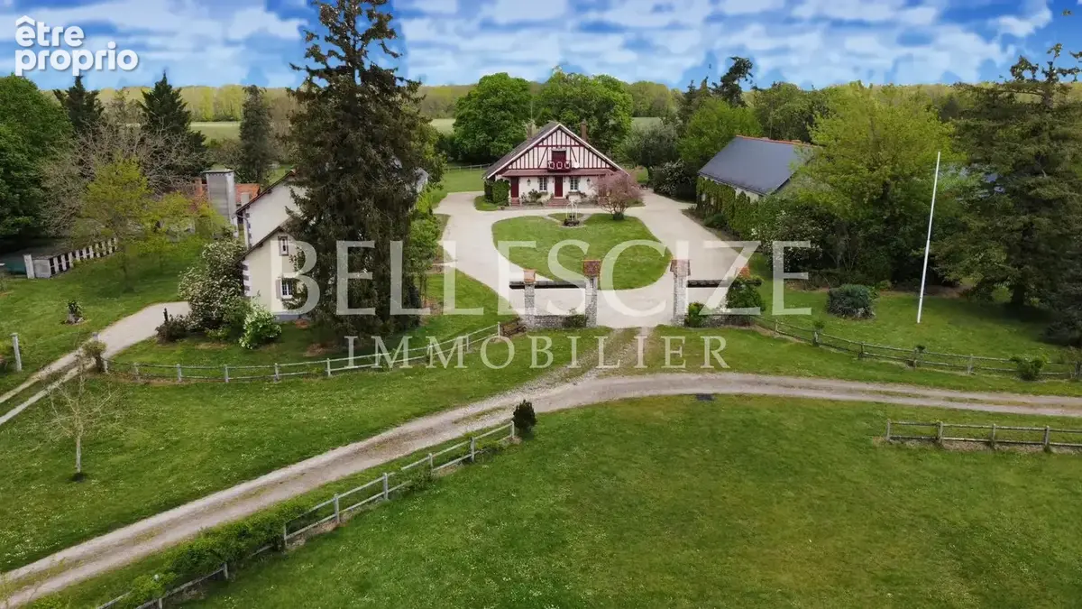 Domaine de caractère au cœur de la nature   Plus de 10 hectares de terrain - photo 2