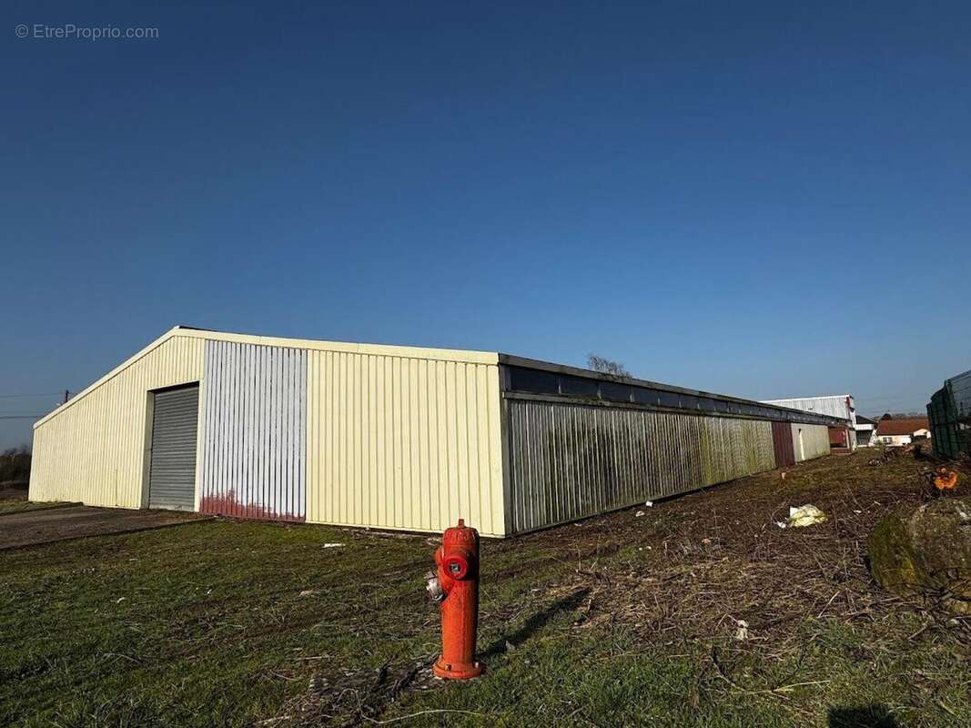 Photo 8 - Commerce à ETAIN