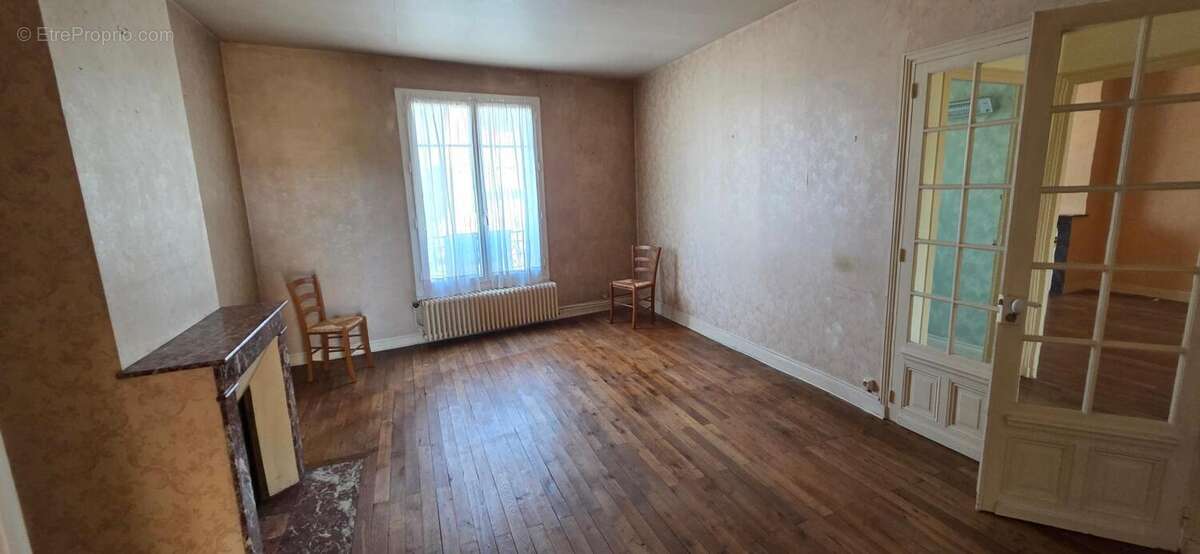 Photo 2 - Maison à CHATELLERAULT