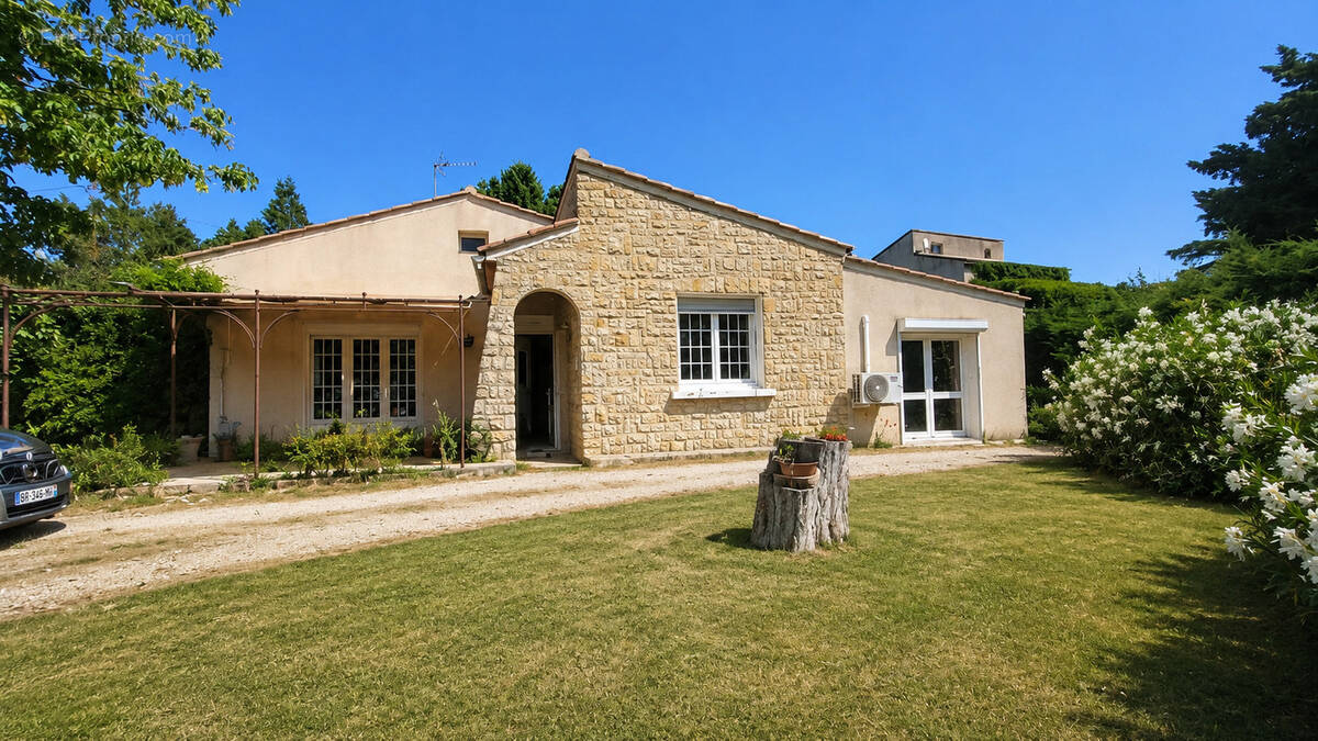 Maison à ORANGE