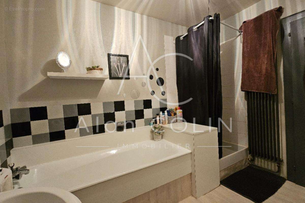 Immeuble avec local commercial et logement à Sierck-les-Bains - photo 6