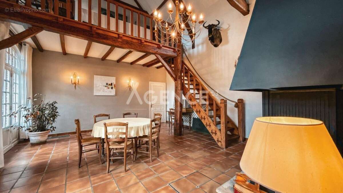 Maison à FAUQUEMBERGUES