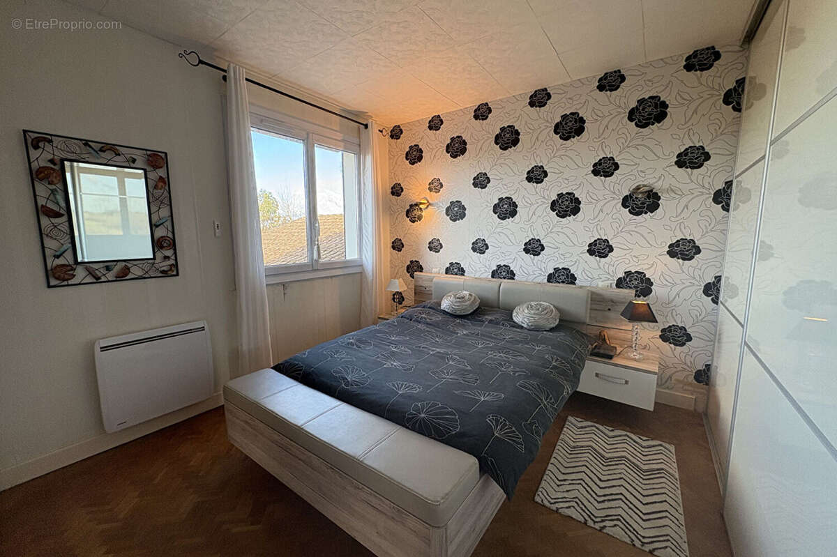 Maison à CASTAIGNOS-SOUSLENS