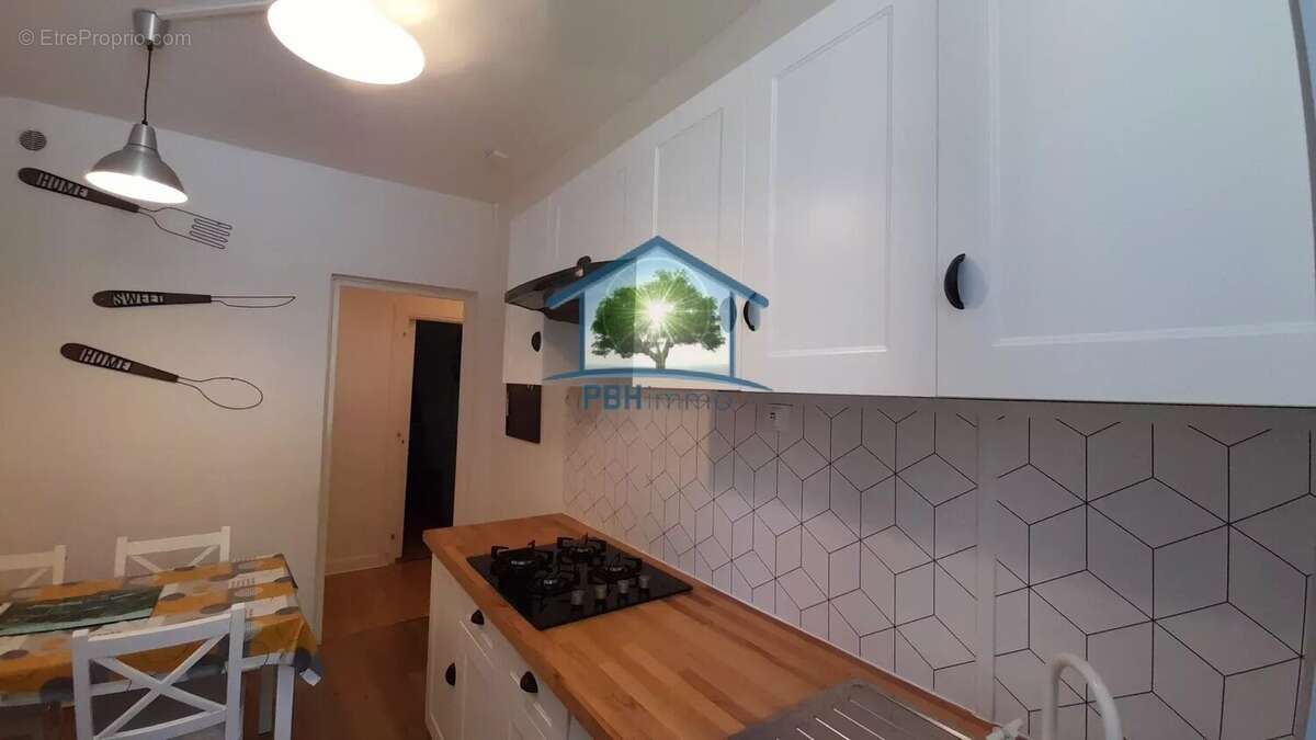 Appartement F2 - centre ville de La Bourboule - photo 6