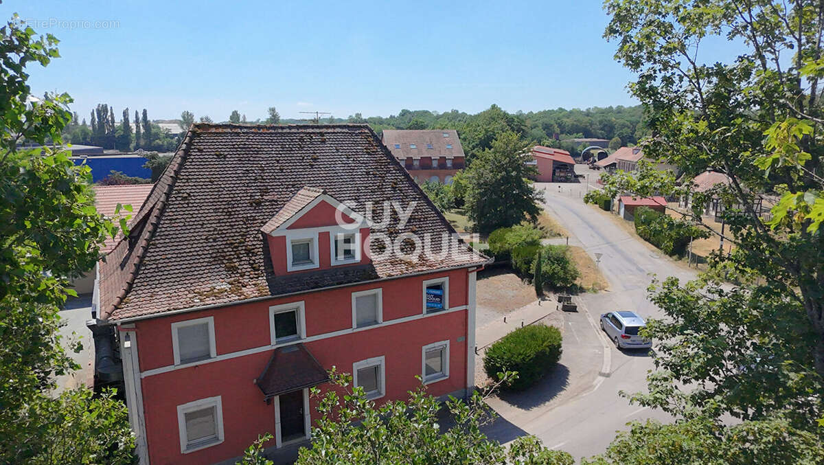 Ensemble immobilier - Burnhaupt Le Haut 225 m2 - Restaurant + Appartement T5 - photo 3