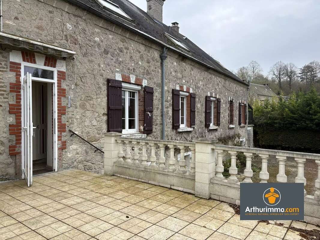 Maison à LONGUEVAL-BARBONVAL