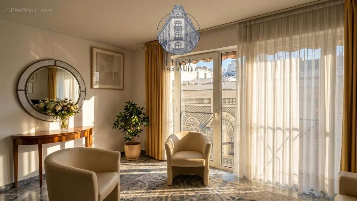 Appartement à PARIS-16E