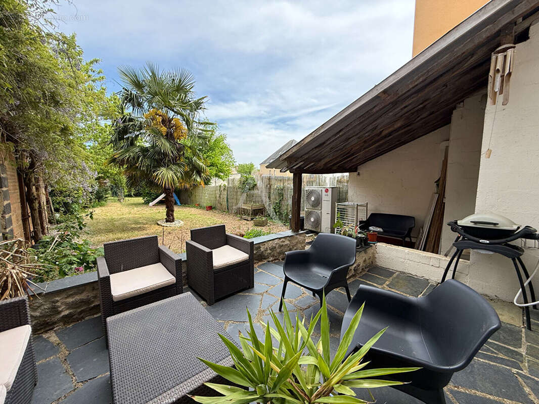 Maison 4 chambres, bureau + garage - photo 12
