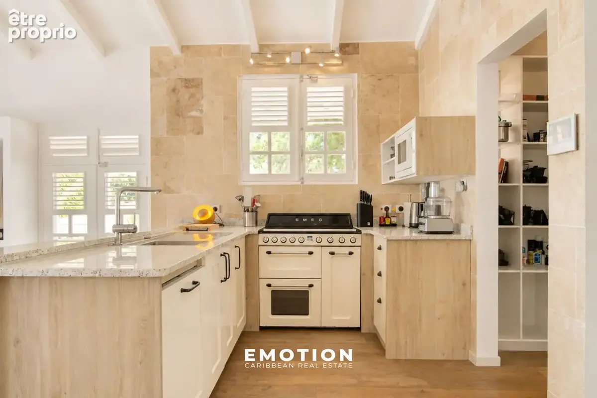 Villa T7 avec piscine et vue mer - Sainte -Anne - photo 8