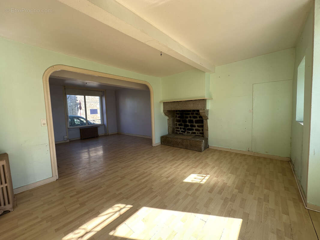 Maison à REFFUVEILLE