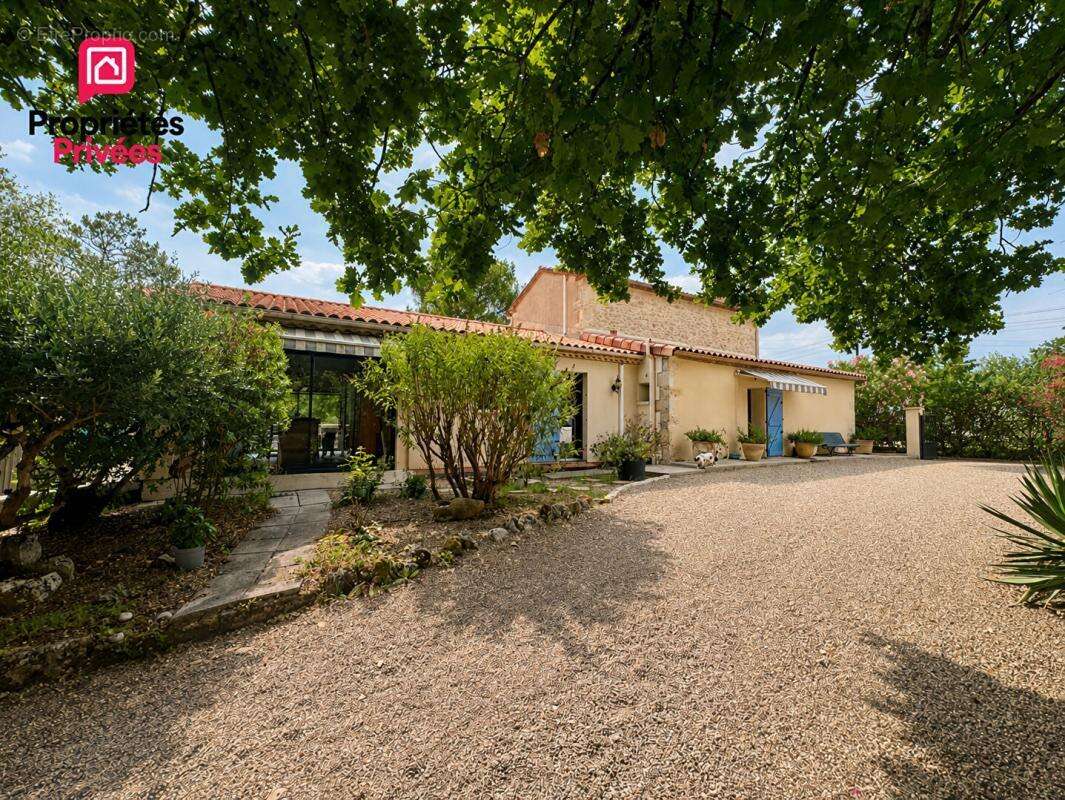 Maison en pierre rénovée de 142 m² sur plus de 7 300 m² - photo 15