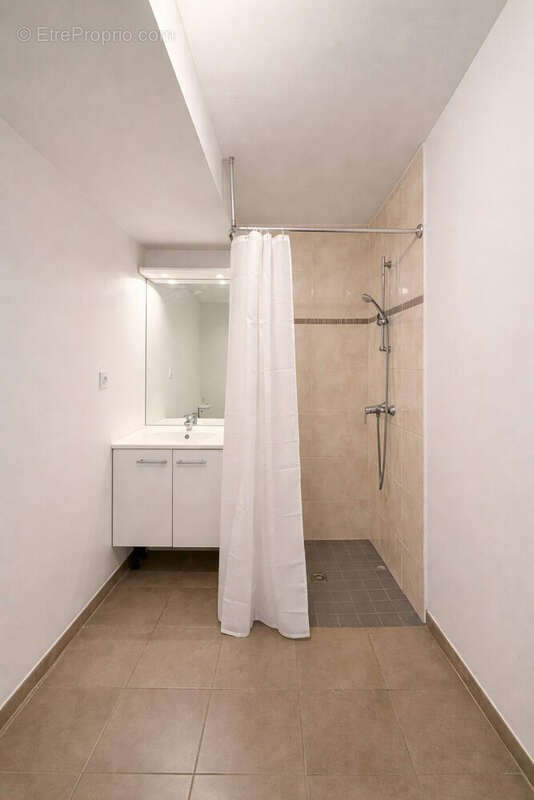 Appartement à SAINT-AVE