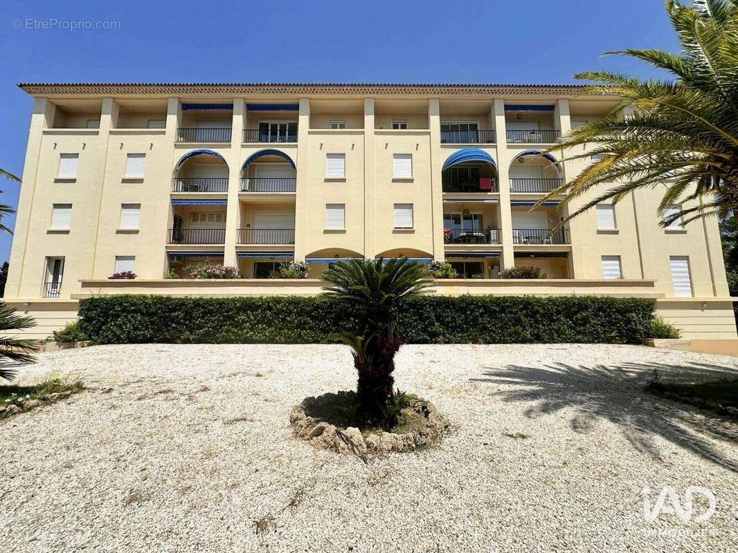 Photo 2 - Appartement à SAINT-RAPHAEL