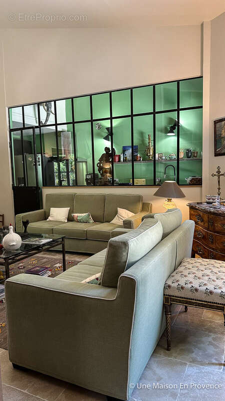 Maison à VILLENEUVE-LES-AVIGNON