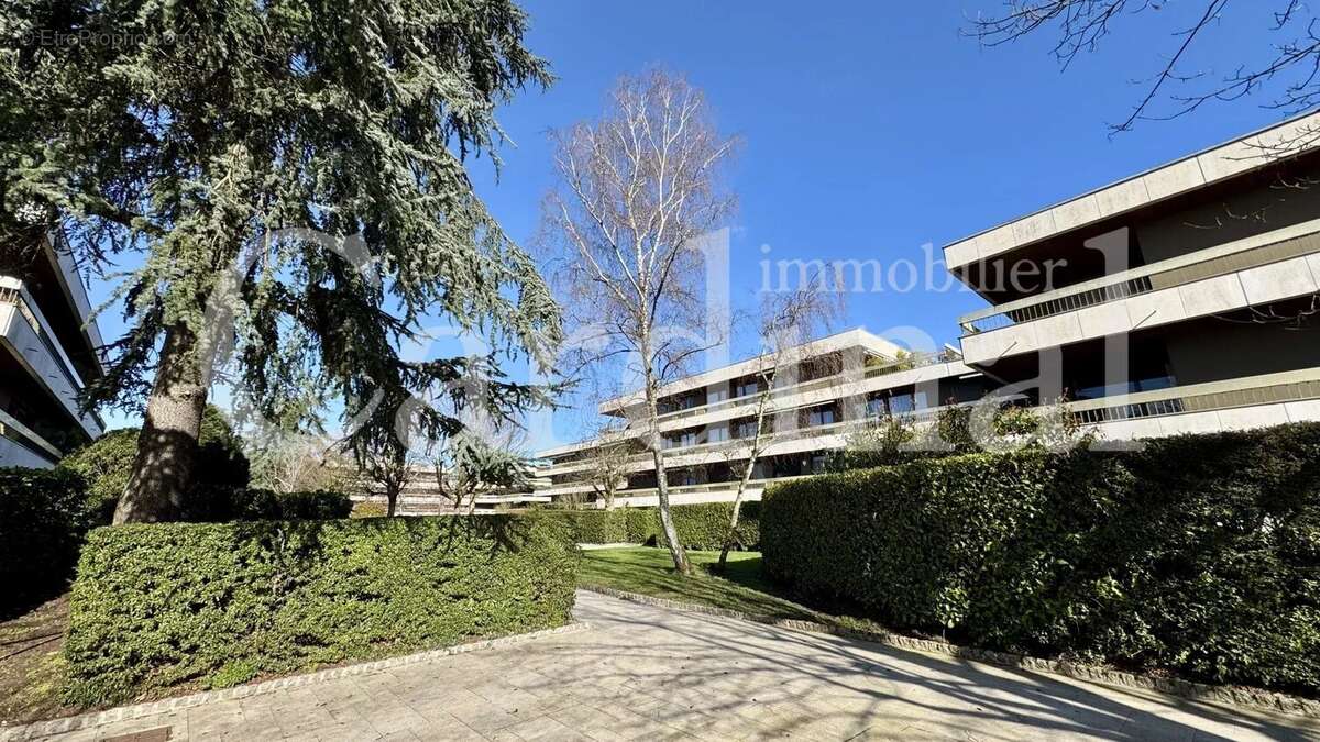 Appartement à NOISY-LE-ROI