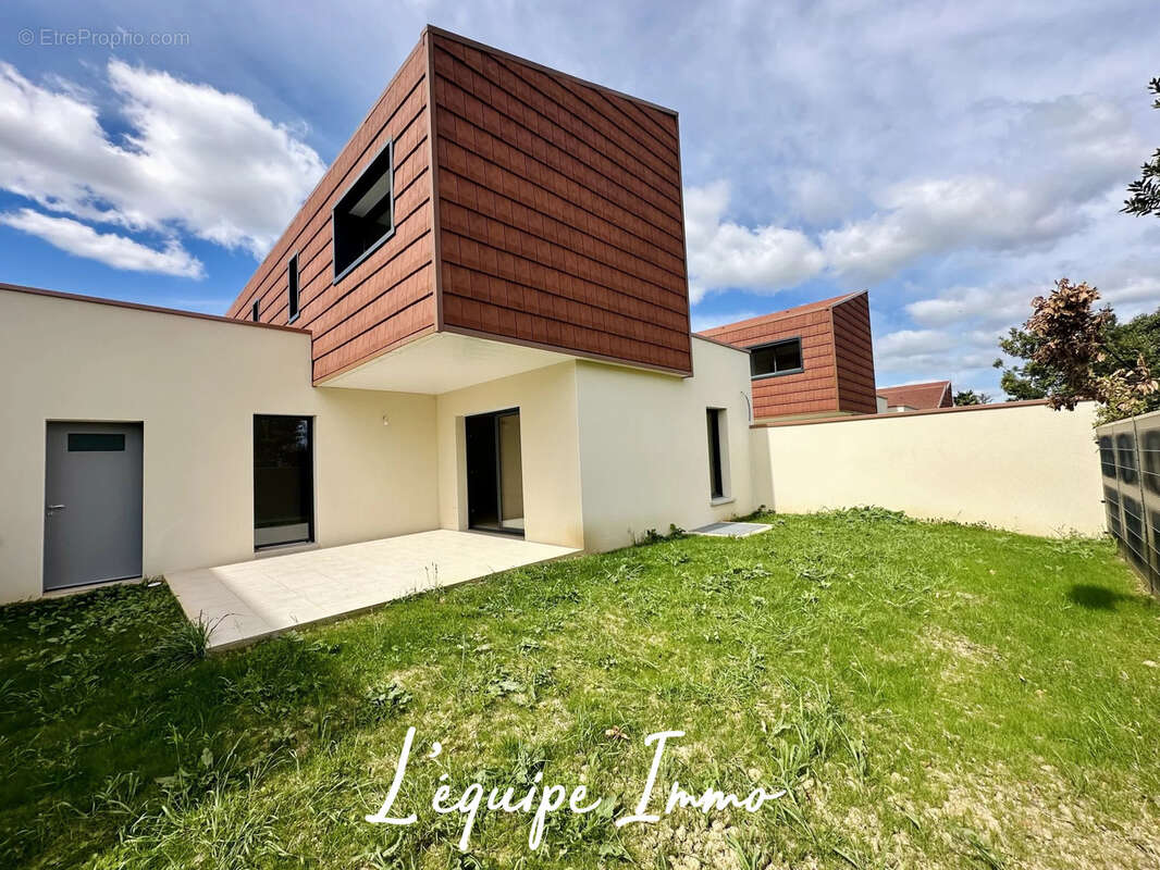 Maison à L'ISLE-JOURDAIN