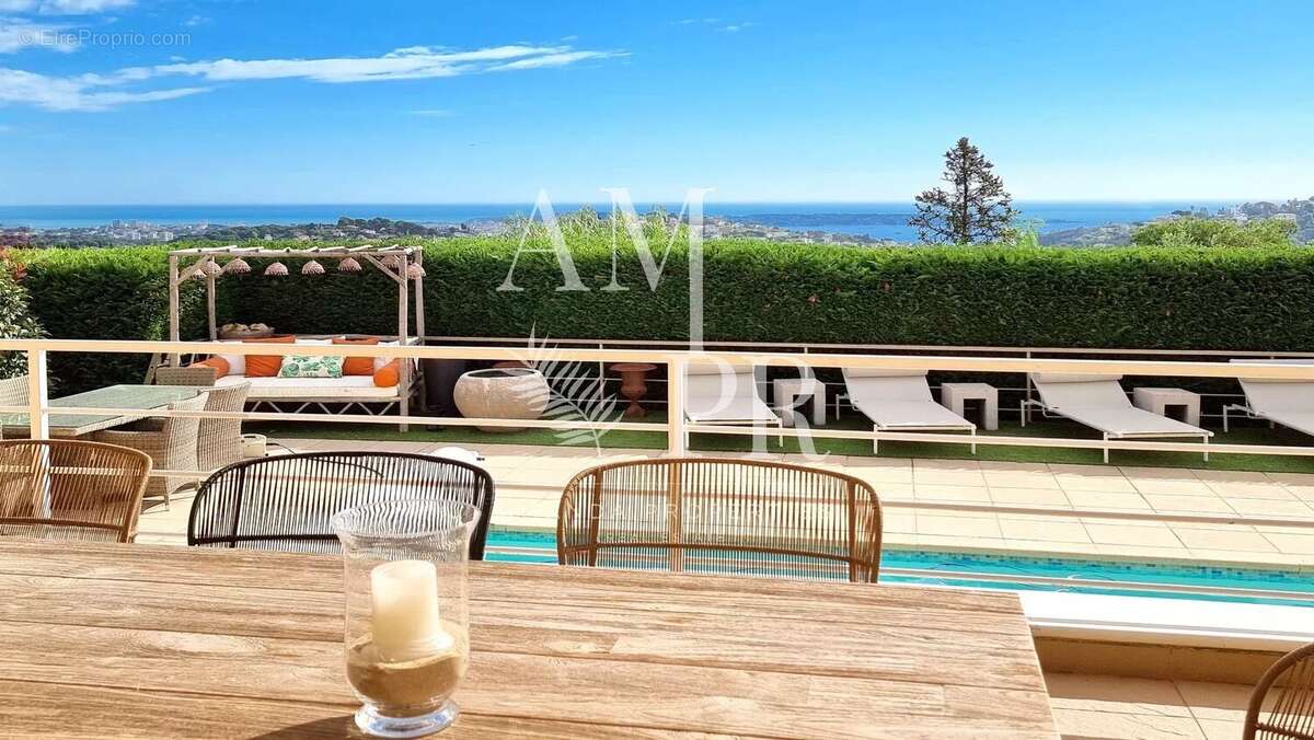 Villa plain pied-vue mer- interieur moderne - photo 7