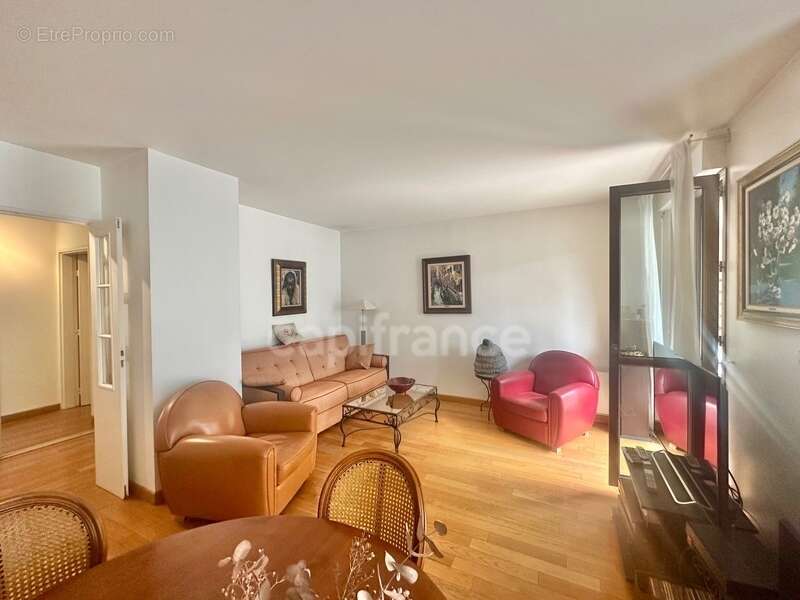 Appartement à MAISONS-LAFFITTE