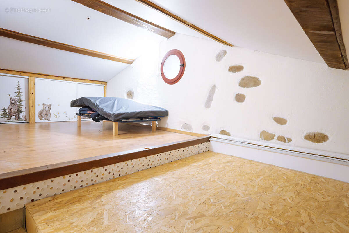 Maison à CAUSSES-ET-VEYRAN